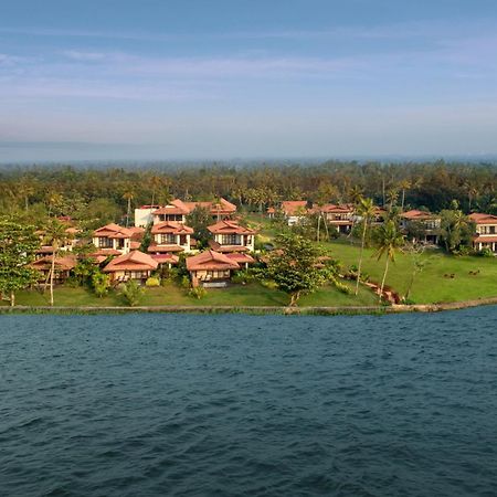 Niraamaya Wellness Retreats Backwaters And Beyond Kumarakom Esterno foto