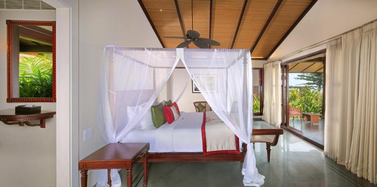 Niraamaya Wellness Retreats Backwaters And Beyond Kumarakom Esterno foto
