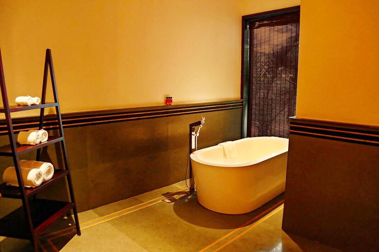 Niraamaya Wellness Retreats Backwaters And Beyond Kumarakom Esterno foto