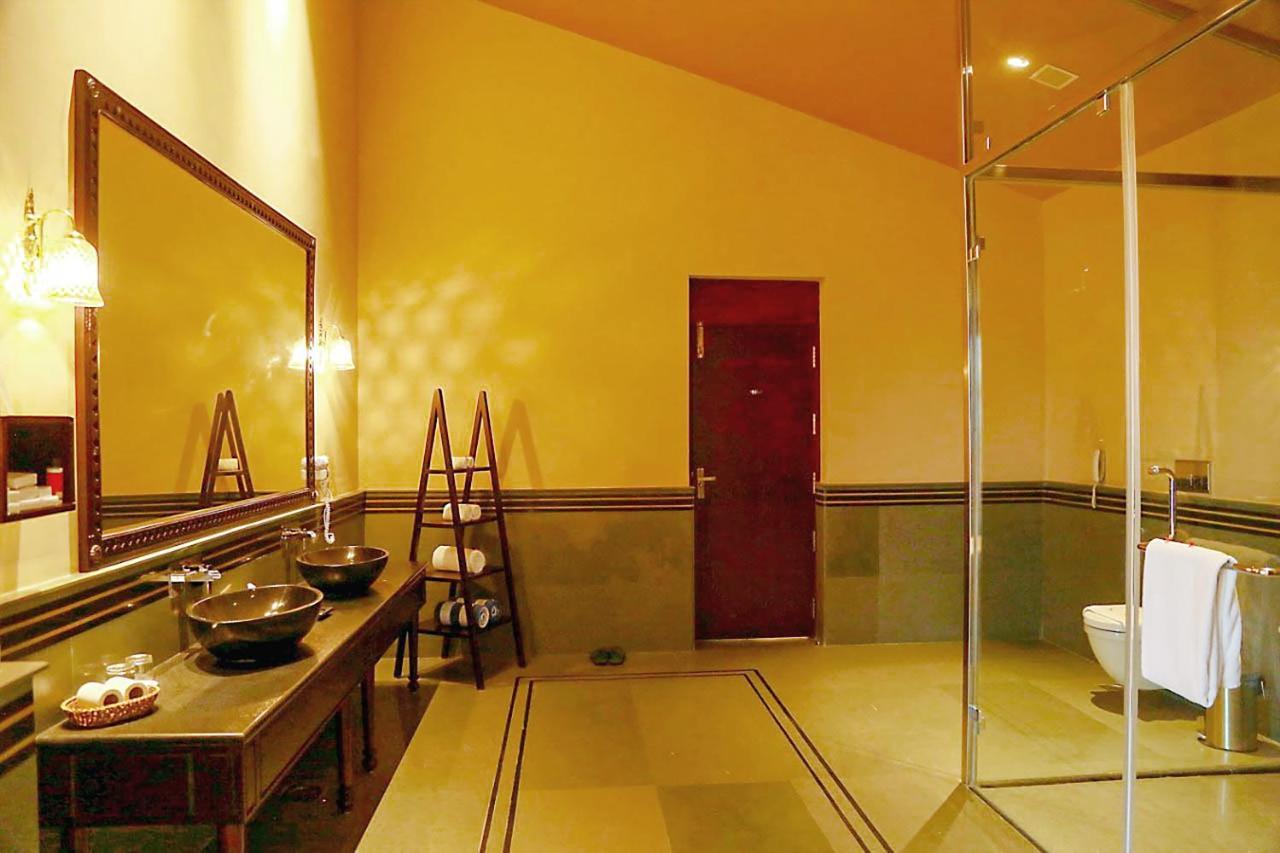Niraamaya Wellness Retreats Backwaters And Beyond Kumarakom Esterno foto