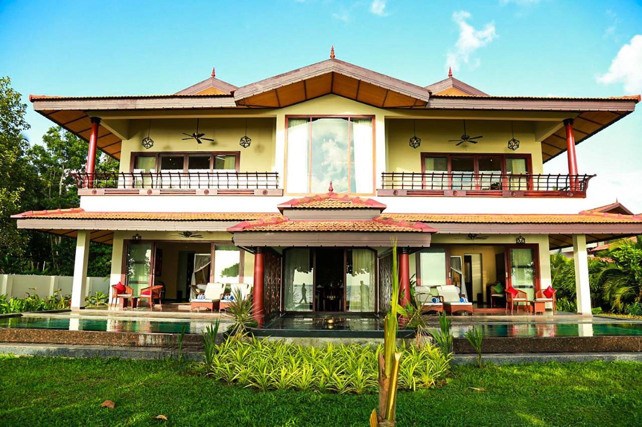 Niraamaya Wellness Retreats Backwaters And Beyond Kumarakom Esterno foto