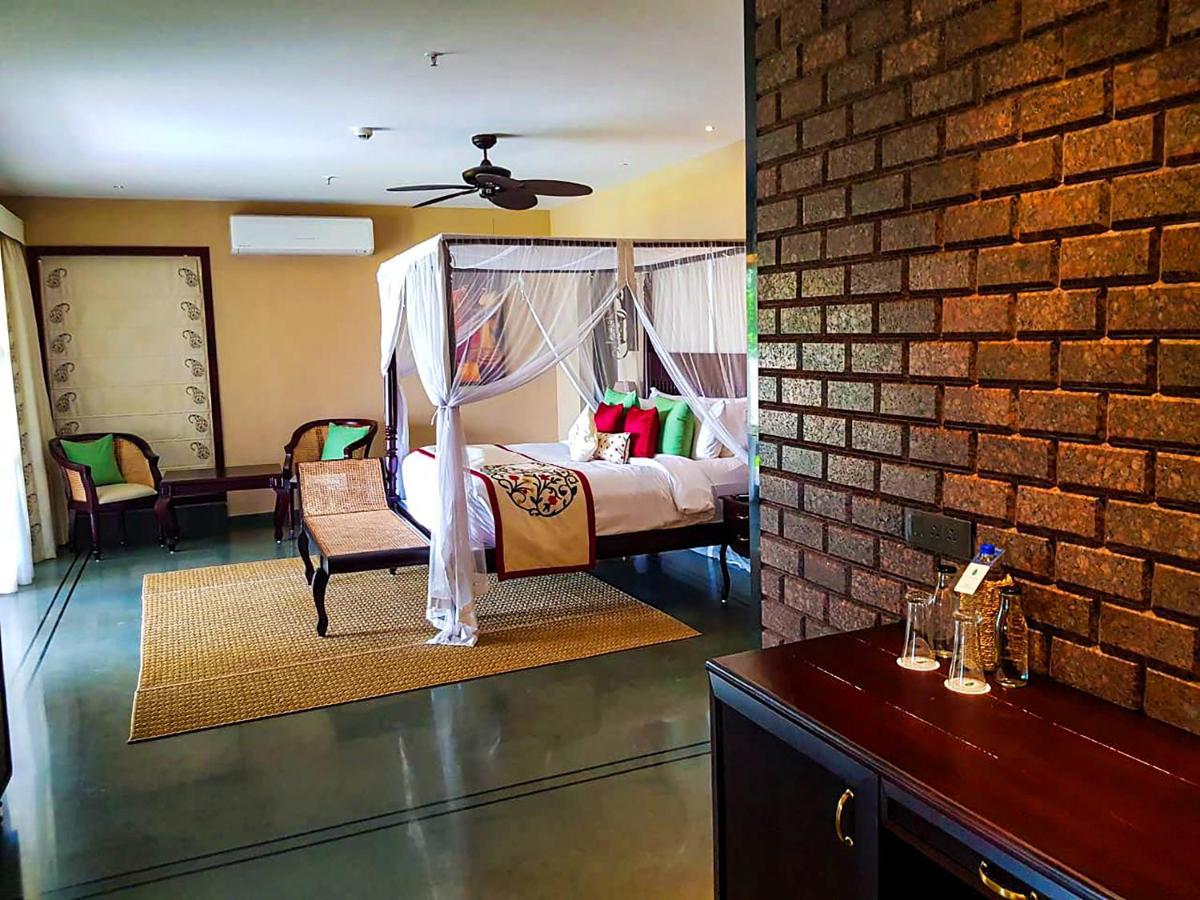 Niraamaya Wellness Retreats Backwaters And Beyond Kumarakom Esterno foto