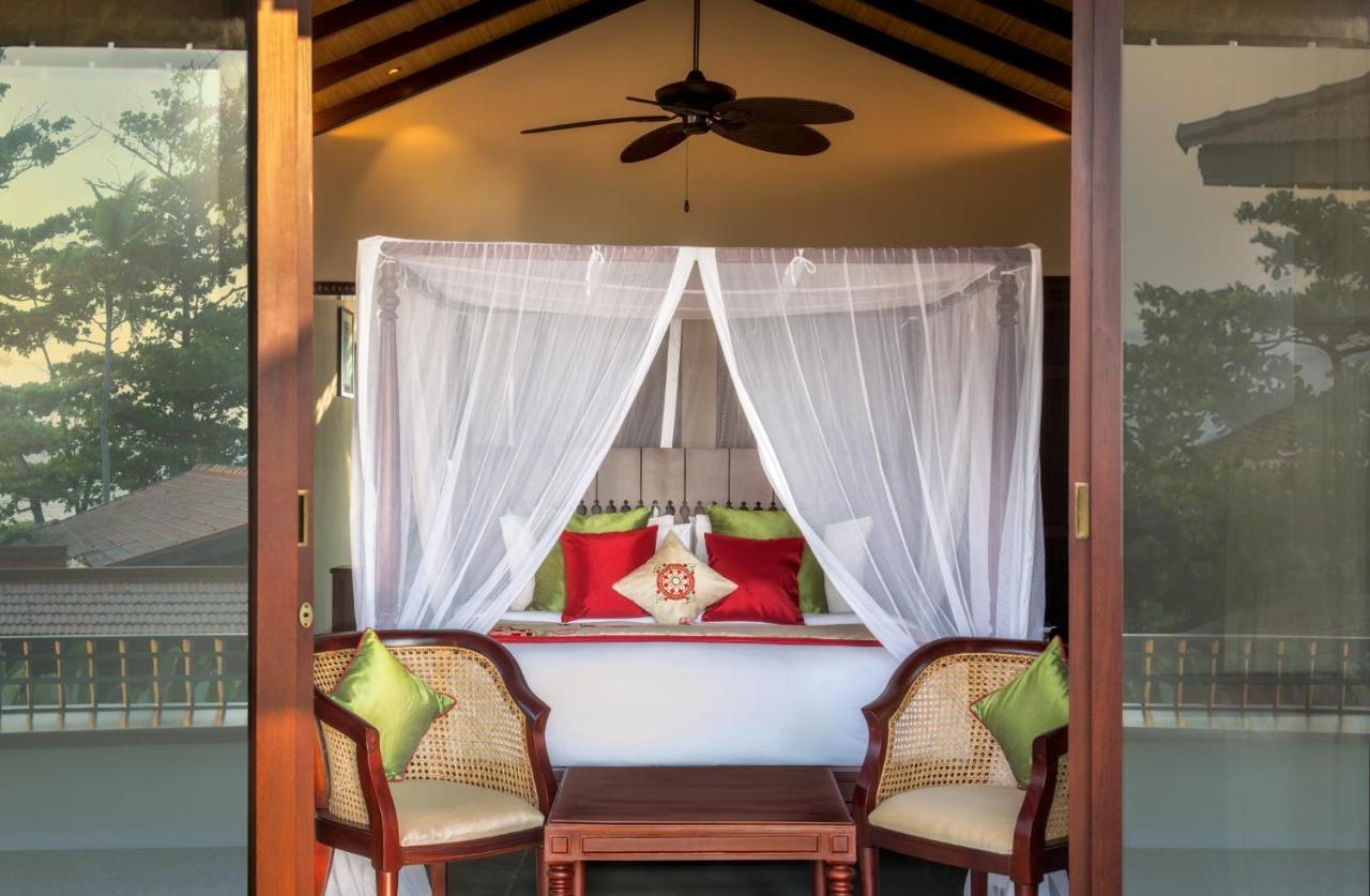 Niraamaya Wellness Retreats Backwaters And Beyond Kumarakom Esterno foto