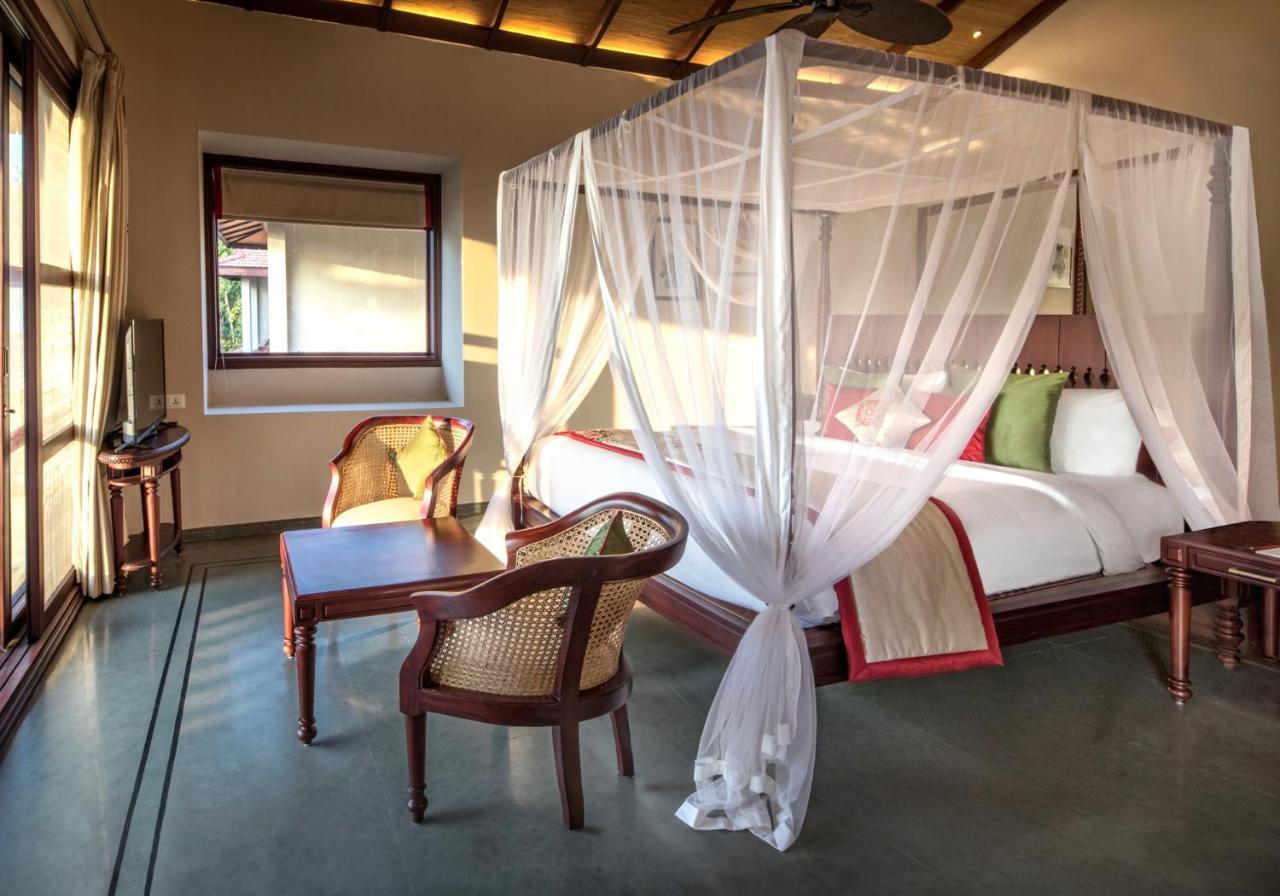 Niraamaya Wellness Retreats Backwaters And Beyond Kumarakom Esterno foto