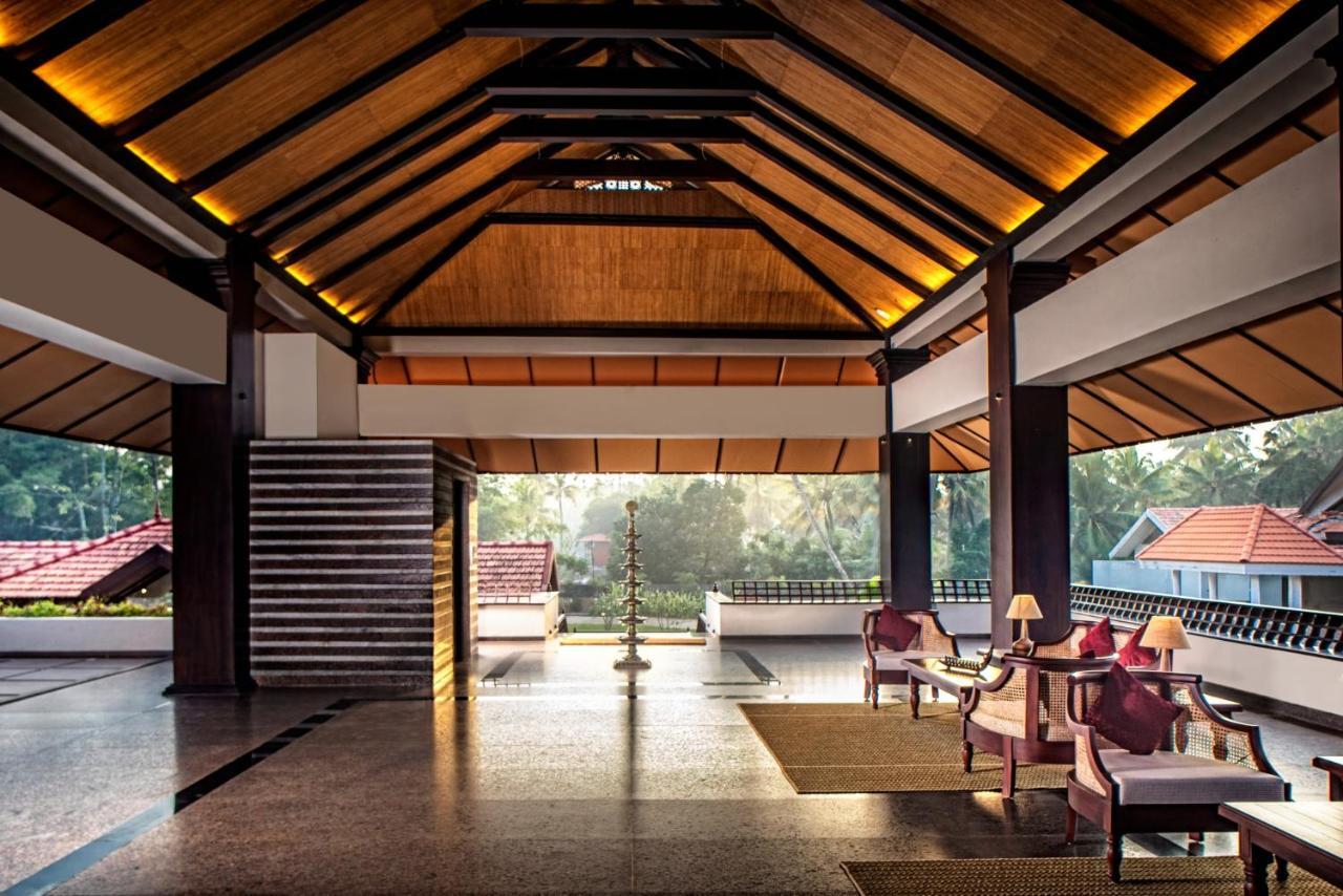 Niraamaya Wellness Retreats Backwaters And Beyond Kumarakom Esterno foto