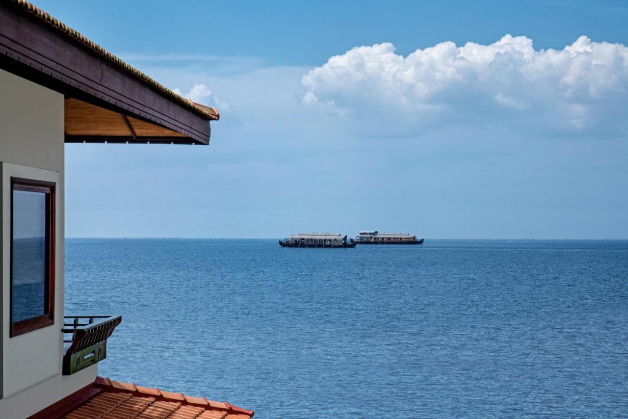 Niraamaya Wellness Retreats Backwaters And Beyond Kumarakom Esterno foto