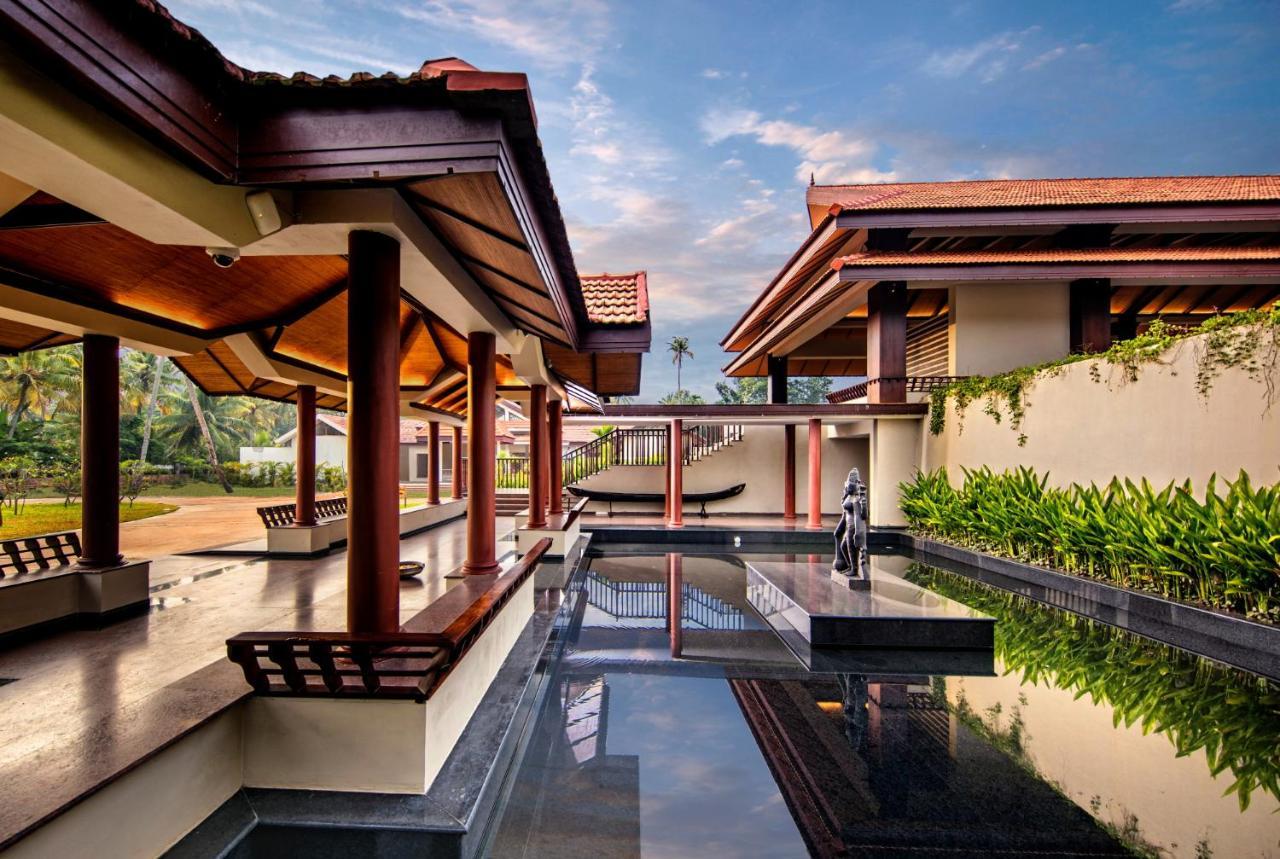 Niraamaya Wellness Retreats Backwaters And Beyond Kumarakom Esterno foto