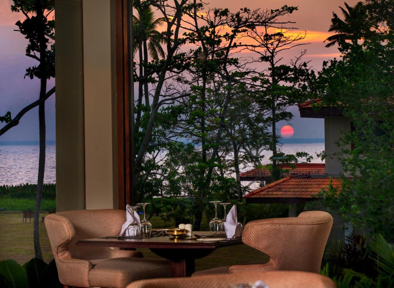 Niraamaya Wellness Retreats Backwaters And Beyond Kumarakom Esterno foto
