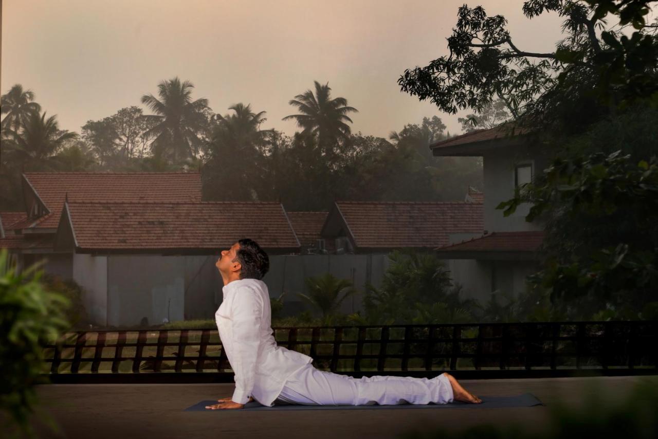 Niraamaya Wellness Retreats Backwaters And Beyond Kumarakom Esterno foto